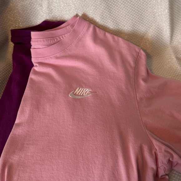 Nike Men’s Pink  and Purple T-Shirts lot 2 Large - Picture 5 of 5